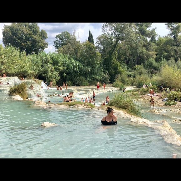 Meet your Posher, Leah - Picture 8 of 16